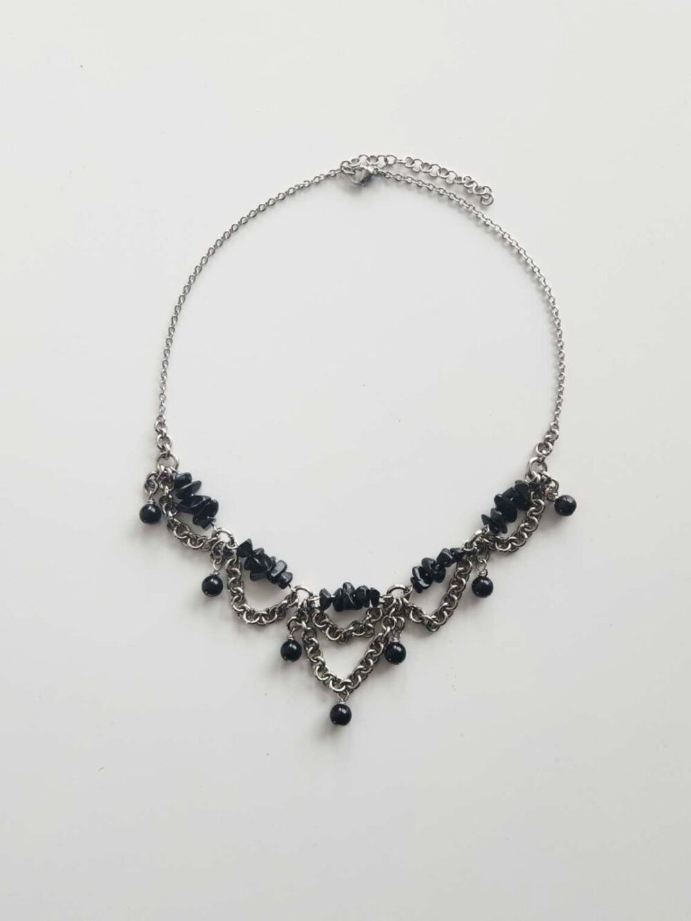 Gothic silver chandelier necklace with black obsidians - Picture 6 of 9